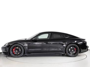 Porsche Taycan ph2 GTS — photo 2