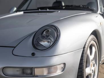 Porsche 993 Carrera Cabriolet — photo 8