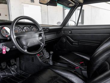 Porsche 993 Carrera Cabriolet — photo 12