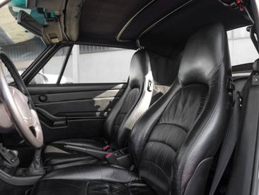 Porsche 993 Carrera Cabriolet — photo 13