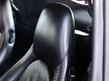 Porsche 993 Carrera Cabriolet — photo 19