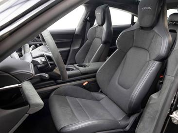 Porsche Taycan ph2 GTS — photo 13
