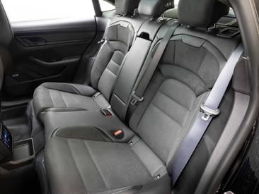 Porsche Taycan ph2 GTS — photo 14