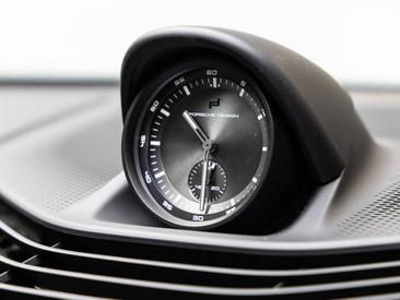 Porsche Taycan ph2 GTS — photo 26