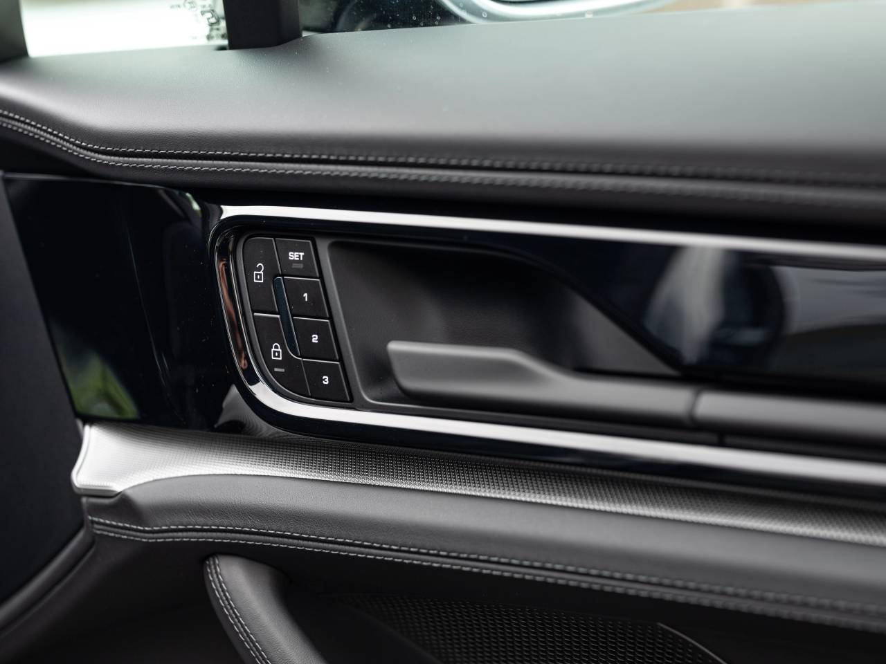 Porsche Panamera III 4 E-Hybrid - 2025 - Joinsteer - #39