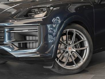 Porsche Cayenne III GTS Coupé — photo 6