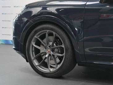 Porsche Cayenne III GTS Coupé — photo 10