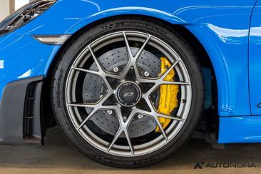 Porsche 718 Cayman GT4 RS — photo 18