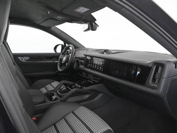 Porsche Cayenne III GTS Coupé — photo 19