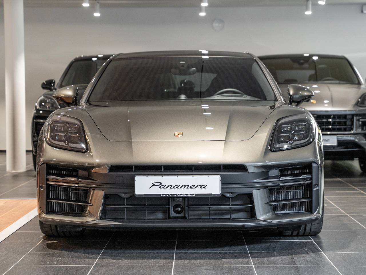 Porsche Panamera III 4 E-Hybrid - 2025 - Joinsteer - #4