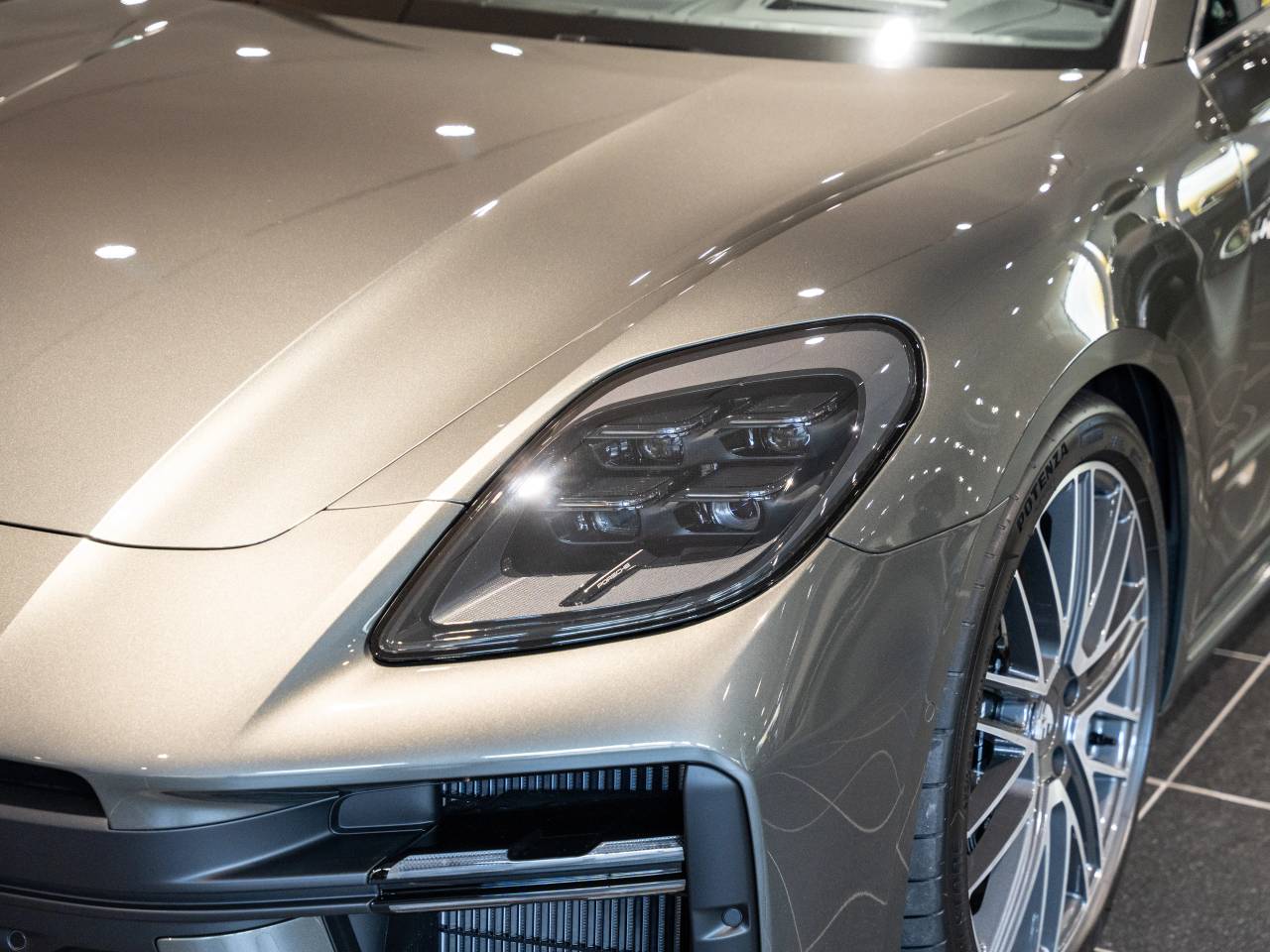 Porsche Panamera III 4 E-Hybrid - 2025 - Joinsteer - #7