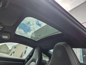 Porsche 992 I Carrera 4S — photo 11