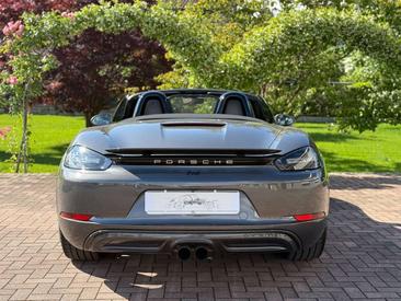 Porsche 718 Boxster S — photo 4