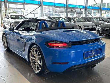 Porsche 718 Boxster — photo 2
