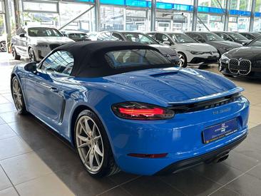 Porsche 718 Boxster — photo 24