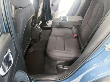 Volvo C40 Recharge Core — photo 10