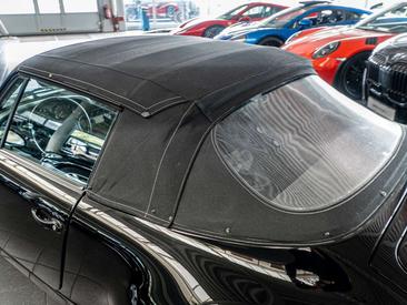 Porsche 964 Carrera 2 — photo 13