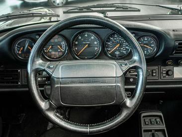 Porsche 964 Carrera 2 — photo 20