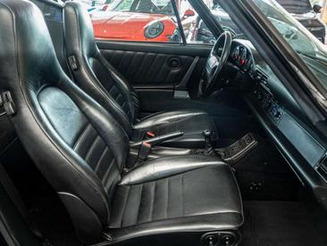 Porsche 964 Carrera 2 — photo 25