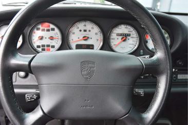 Porsche 993 Turbo — photo 9