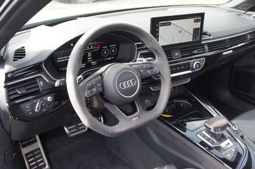 Audi RS4 Avant — photo 11