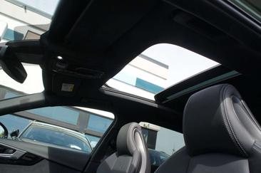 Audi RS4 Avant — photo 16