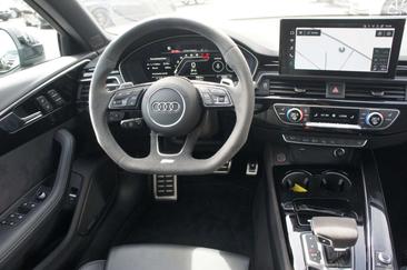 Audi RS4 Avant — photo 19