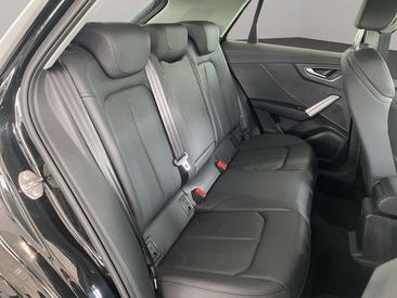 Audi Q2 S Line — photo 7