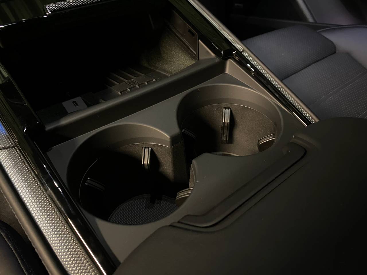 Porsche Panamera III 4 E-Hybrid - 2025 - Joinsteer - #19