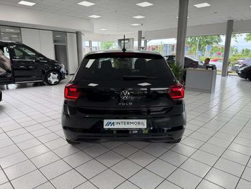Volkswagen Polo Active — photo 4