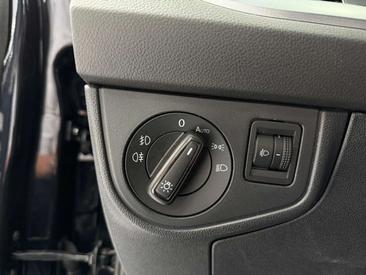 Volkswagen Polo Active — photo 8