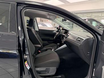 Volkswagen Polo Active — photo 14