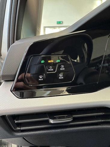 Volkswagen Golf Trendline — photo 23