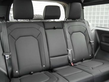 Land Rover Defender 90 D200 S Pano-AHK-Luftfederung-Winter Paket Vert — photo 5