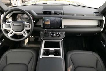 Land Rover Defender 90 D200 S AWD Auto Noir — photo 11