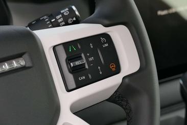 Land Rover Defender 90 D200 S AWD Auto Noir — photo 13