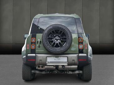 Land Rover Defender 90 D200 S Pano-AHK-Luftfederung-Winter Paket Vert — photo 8