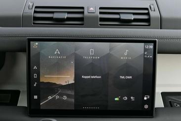 Land Rover Defender 90 D200 S AWD Auto Noir — photo 19