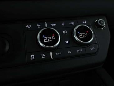 Land Rover Defender 90 Hard Top 3.0d I6 Mhev Awd 200cv Auto — photo 12