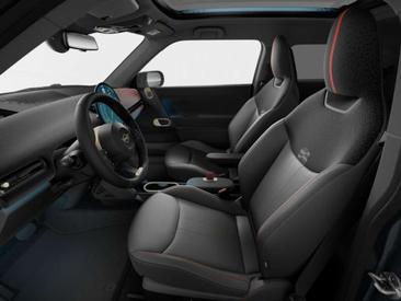 Mini Cooper SE JCW — photo 6