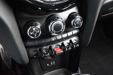Mini Hatch 3 Portes JCW One — photo 34