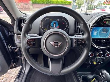 Mini Countryman COOPER SE — photo 11