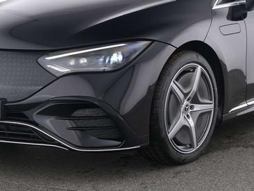 Mercedes EQE 350 — photo 3