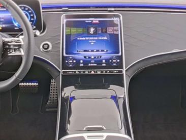 Mercedes EQE 350 — photo 7