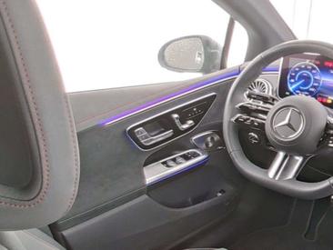Mercedes EQE 350 — photo 8