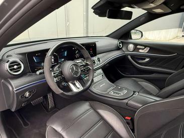 Mercedes Classe E63 AMG 63 — photo 11