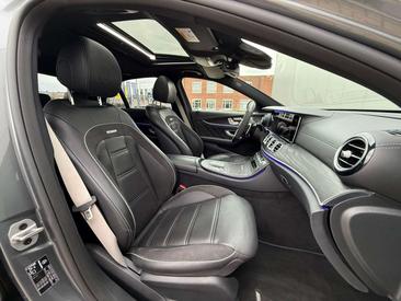 Mercedes Classe E63 AMG 63 — photo 16