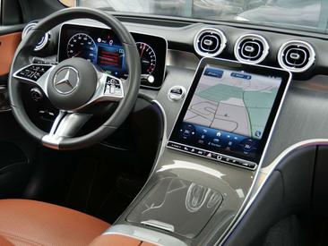 Mercedes GLC 400 — photo 25