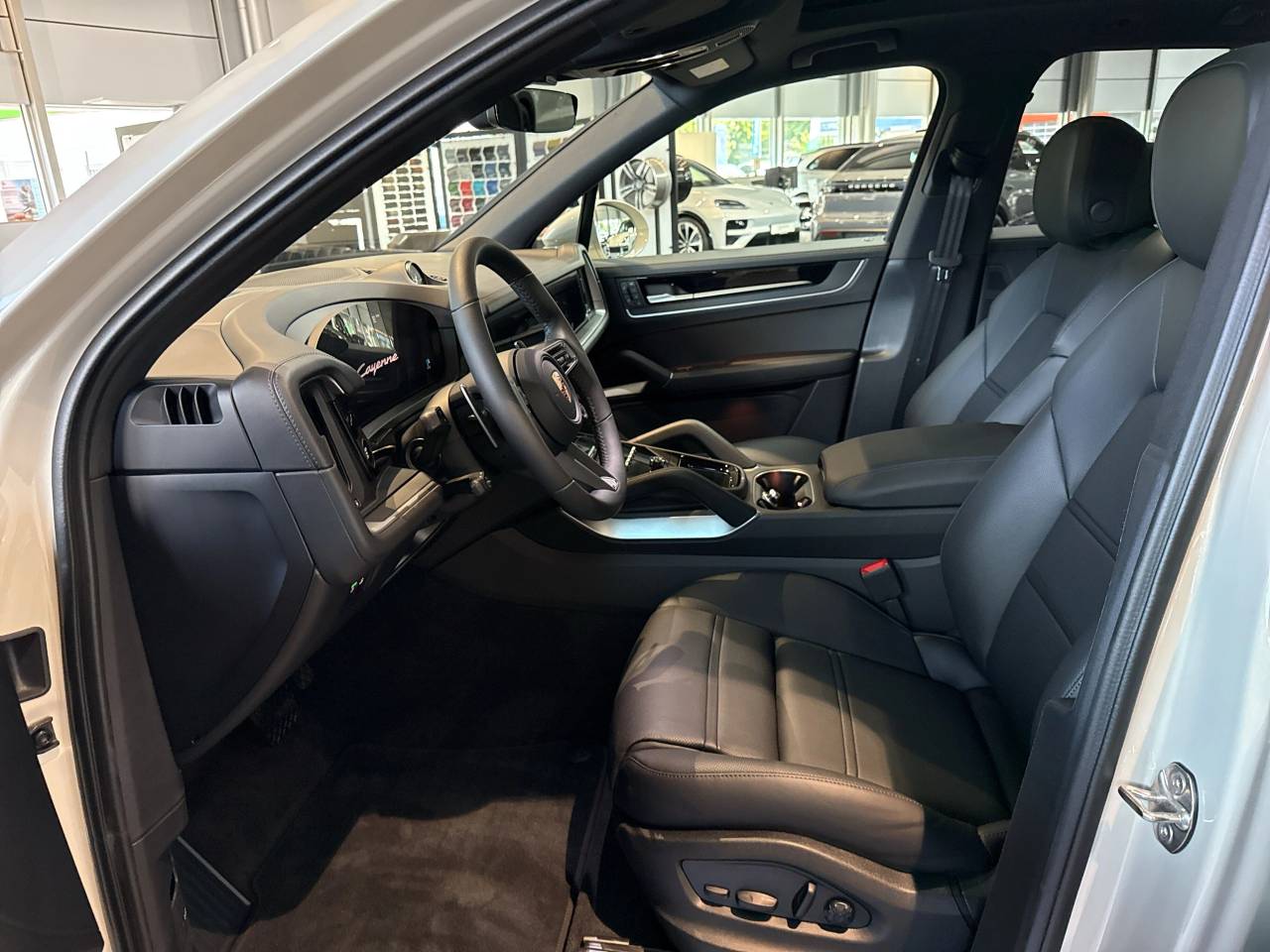 Porsche Cayenne III ph2 E-Hybrid - 2025 - Joinsteer - #17