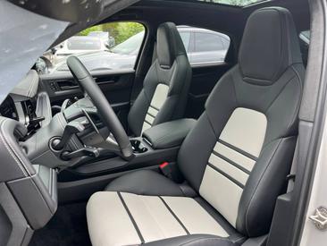 Porsche Cayenne III GTS Coupé — photo 16